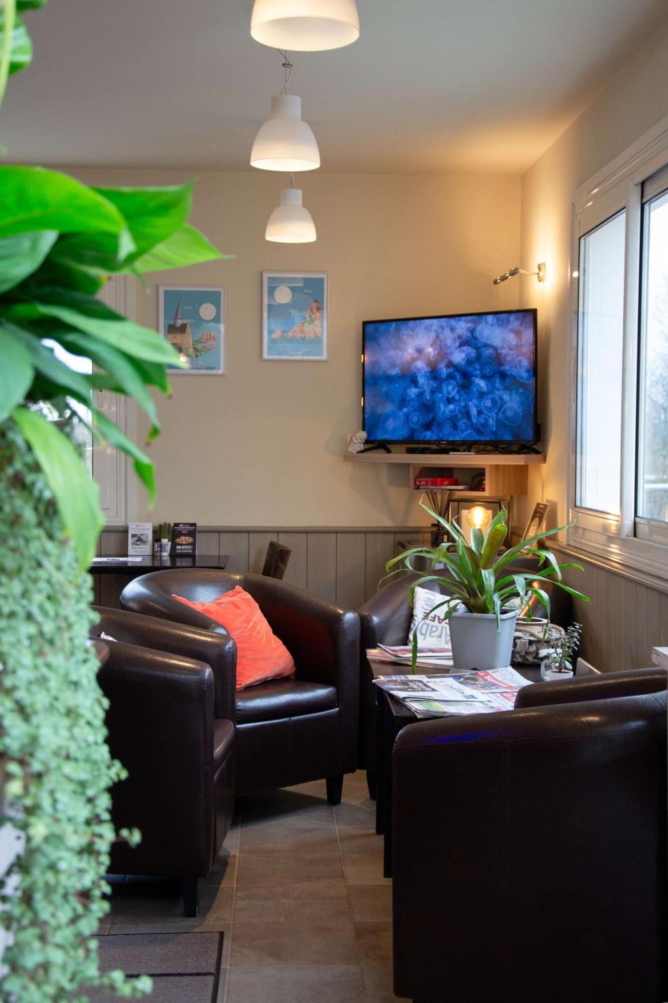 Brit Hotel Lannion-Perros Guirec Екстериор снимка