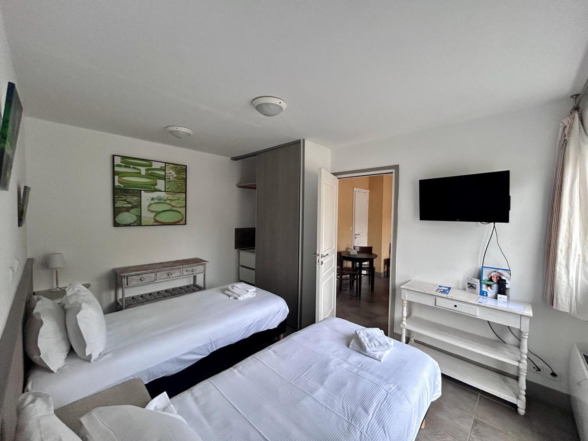 Brit Hotel Lannion-Perros Guirec Екстериор снимка